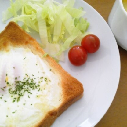 ちょっと焼きすぎちゃいましたが、コレいいですね！！
朝ごはんにぴったり☆
見栄えがよくなる上にフライパンを使わなくていいなんて楽チン♪